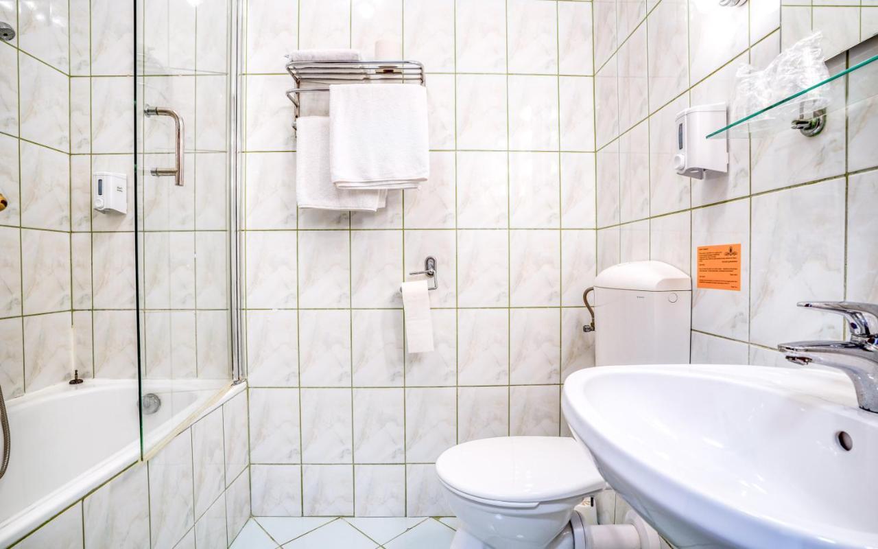 Hotel Erzsebet Heviz Ngoại thất bức ảnh