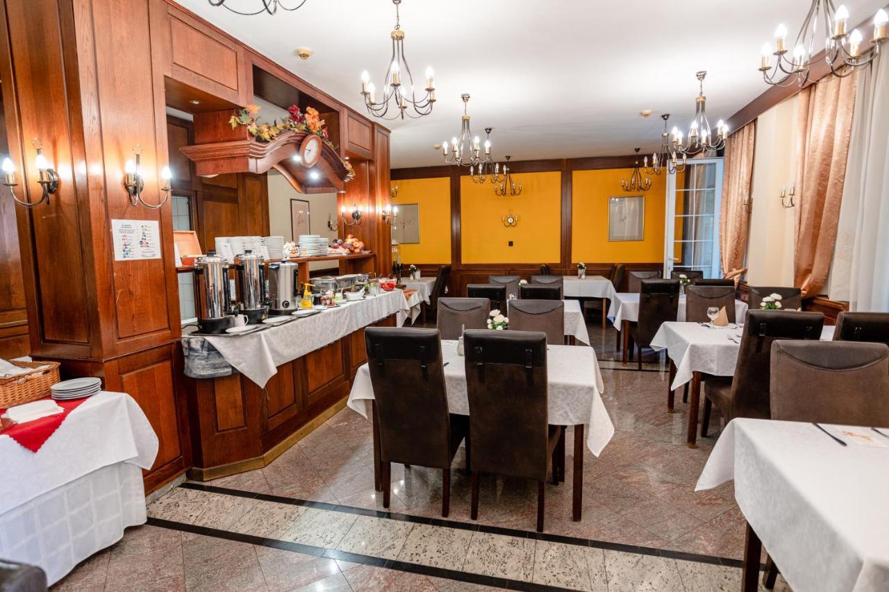Hotel Erzsebet Heviz Ngoại thất bức ảnh