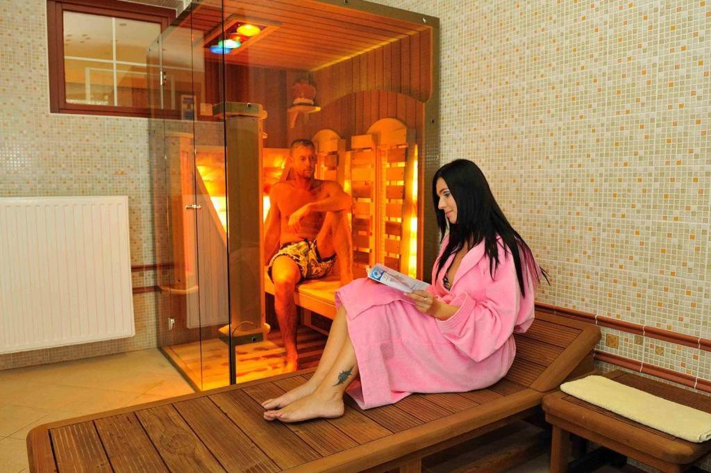Hotel Erzsebet Heviz Ngoại thất bức ảnh