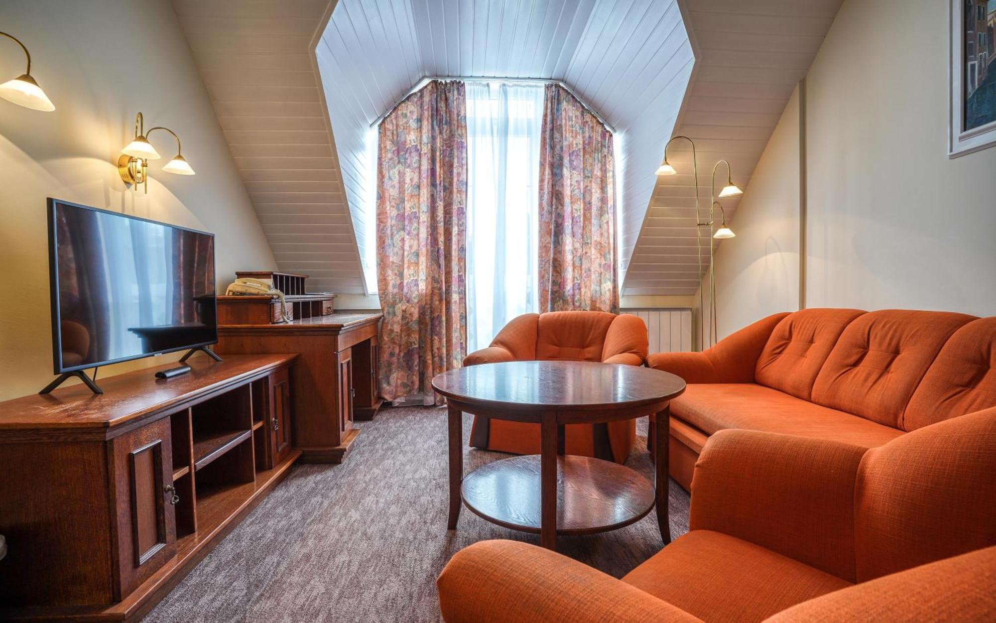 Hotel Erzsebet Heviz Ngoại thất bức ảnh