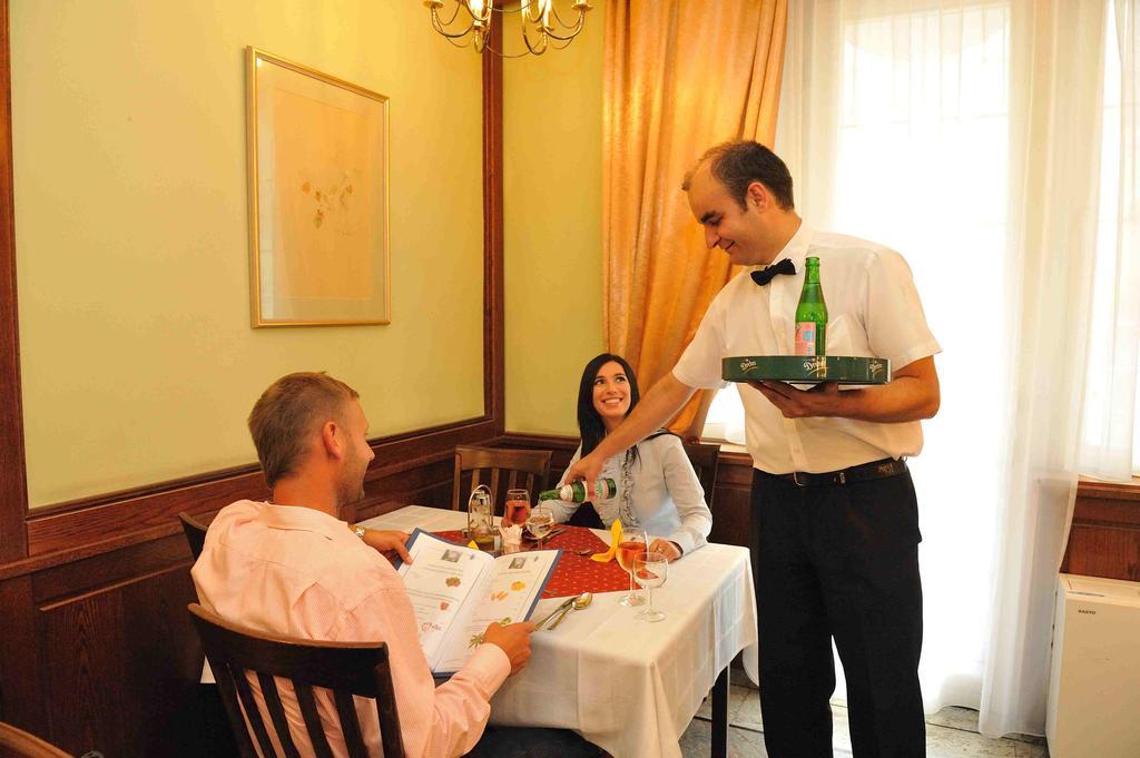 Hotel Erzsebet Heviz Ngoại thất bức ảnh